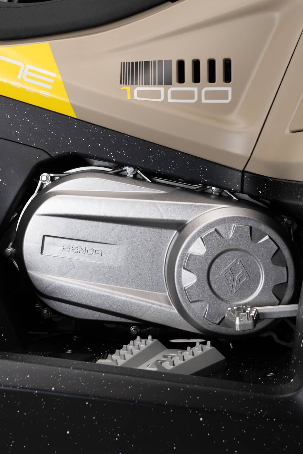 MUD-Redstone-1000-Benda-V-twin